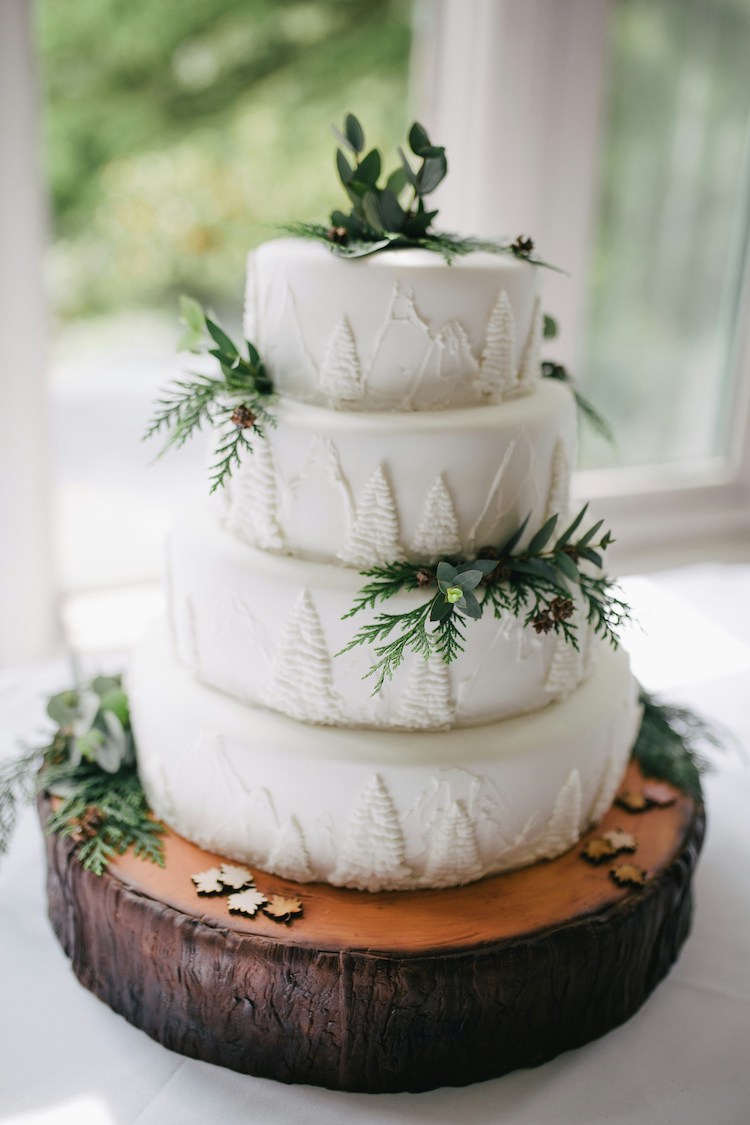 Winter Rugged Cake 20+ Winter Wedding Cakes
