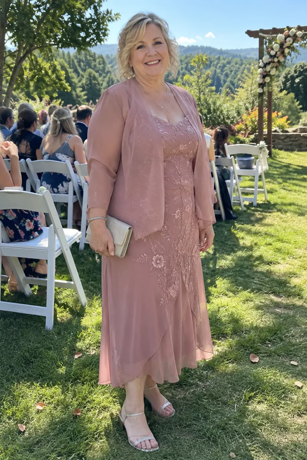 17 Mother of the Bride Dresses for Summer Weddings 17 Mother of the Bride Dresses for Summer Weddings